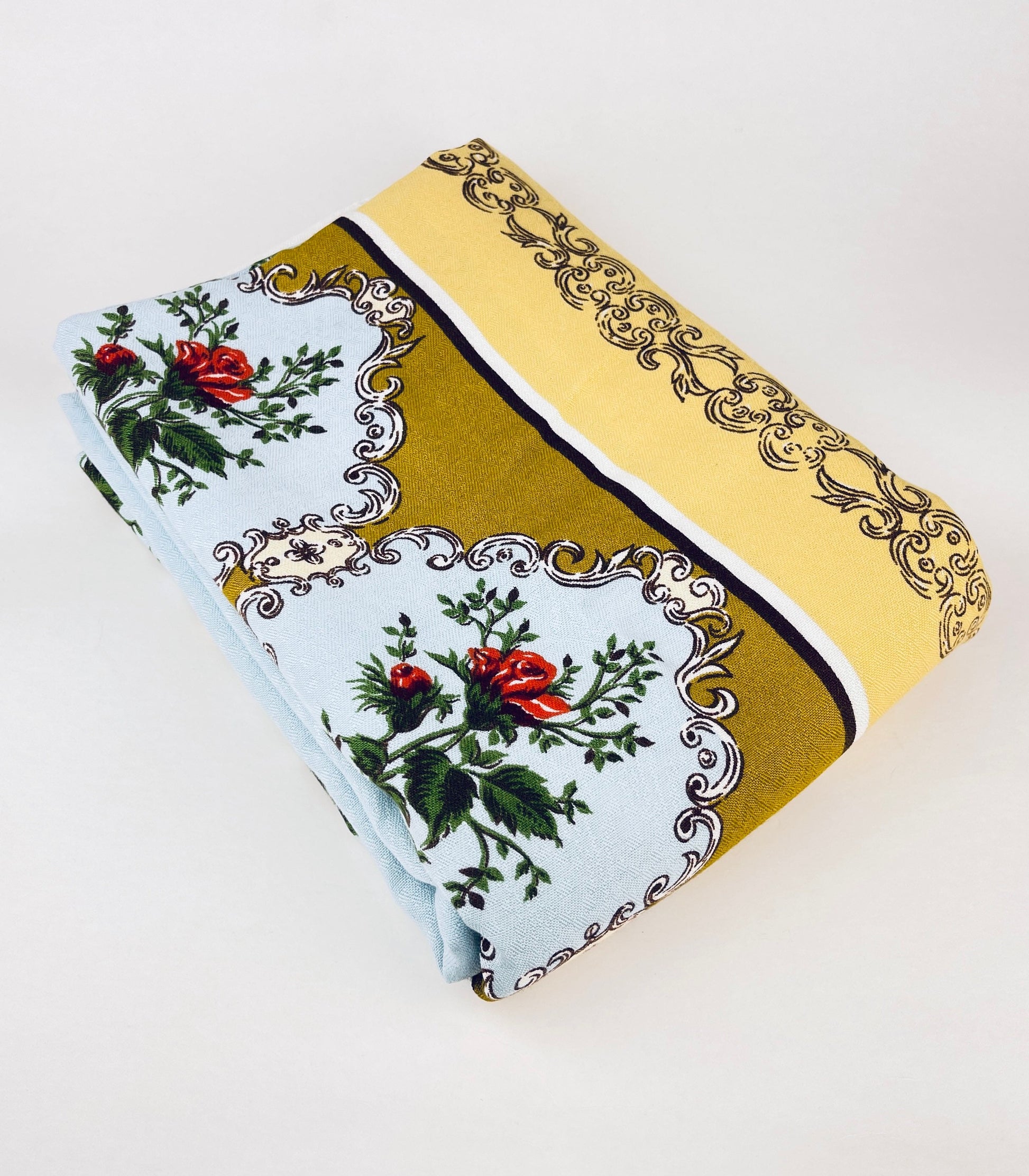 Product image for 'vintage rectangular table cloth napkin set set of twelve 12 lace edge' (view 788e43)