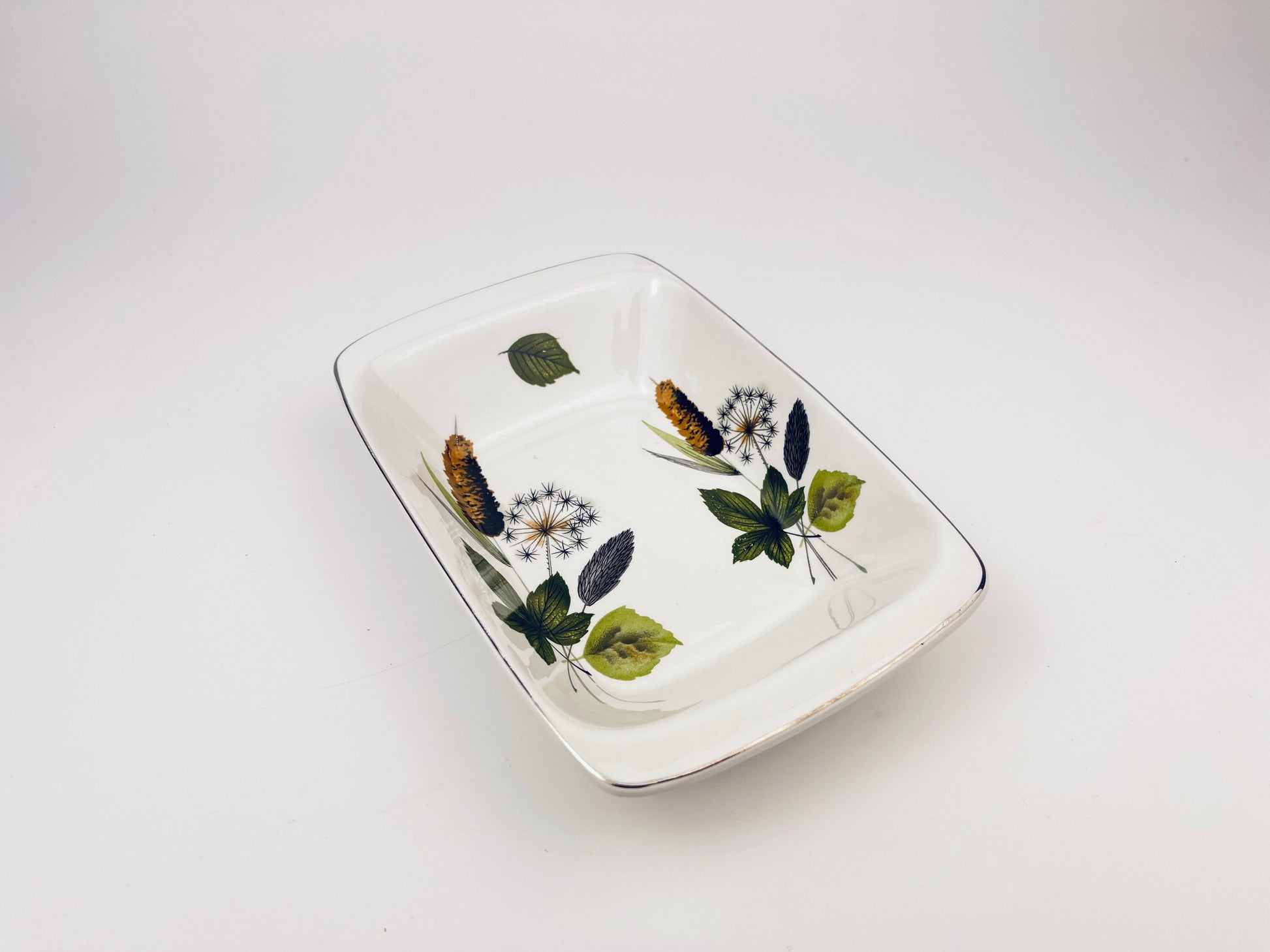 Product image for 'vintage midwinter stylecraft staffordshire england fashion shape candy bowl trinket bowl woodland pond pattern' (view 2ea694)