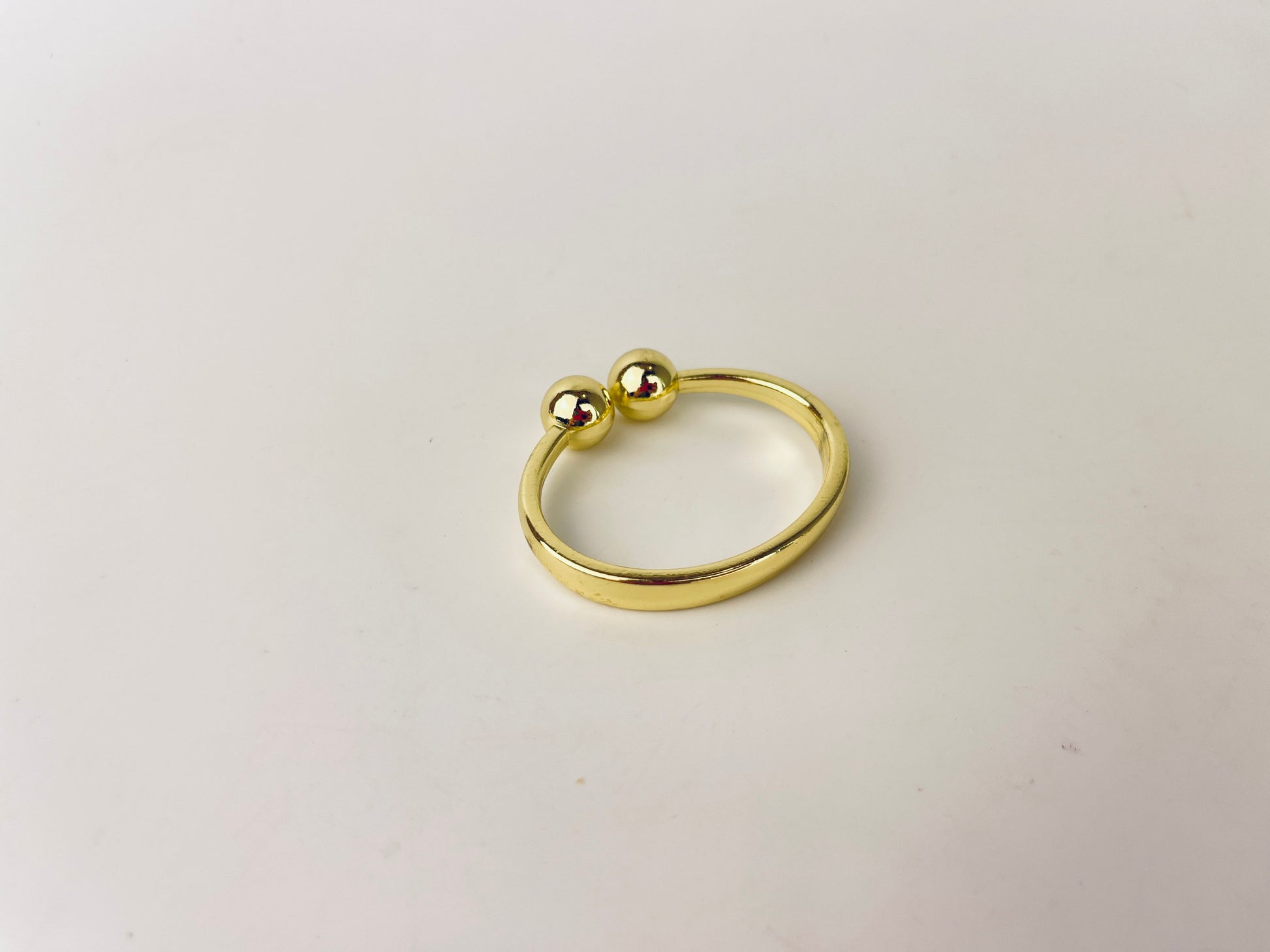 Product image for 'vintage brass minimalist napkin ring holders set of eight 8 attractive aged metal patina' (view ffd582)