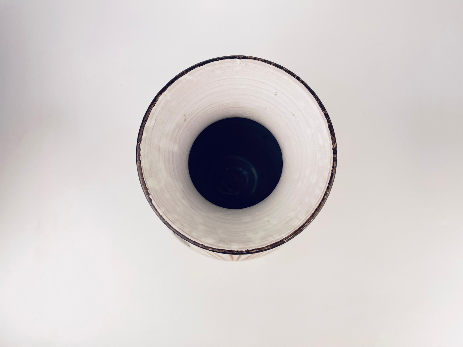 Product image for 'vintage italian muted earth tone hand painted mcm pottery widemouth vase made in italy by italica arc pottery' (view 881707)