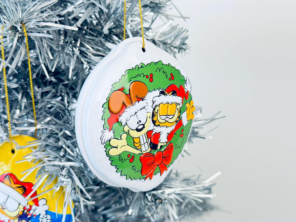 Product image for 'vintage dairy queen garfield odie metal christmas ornaments sold separately new old stock nos' (view dd5166)