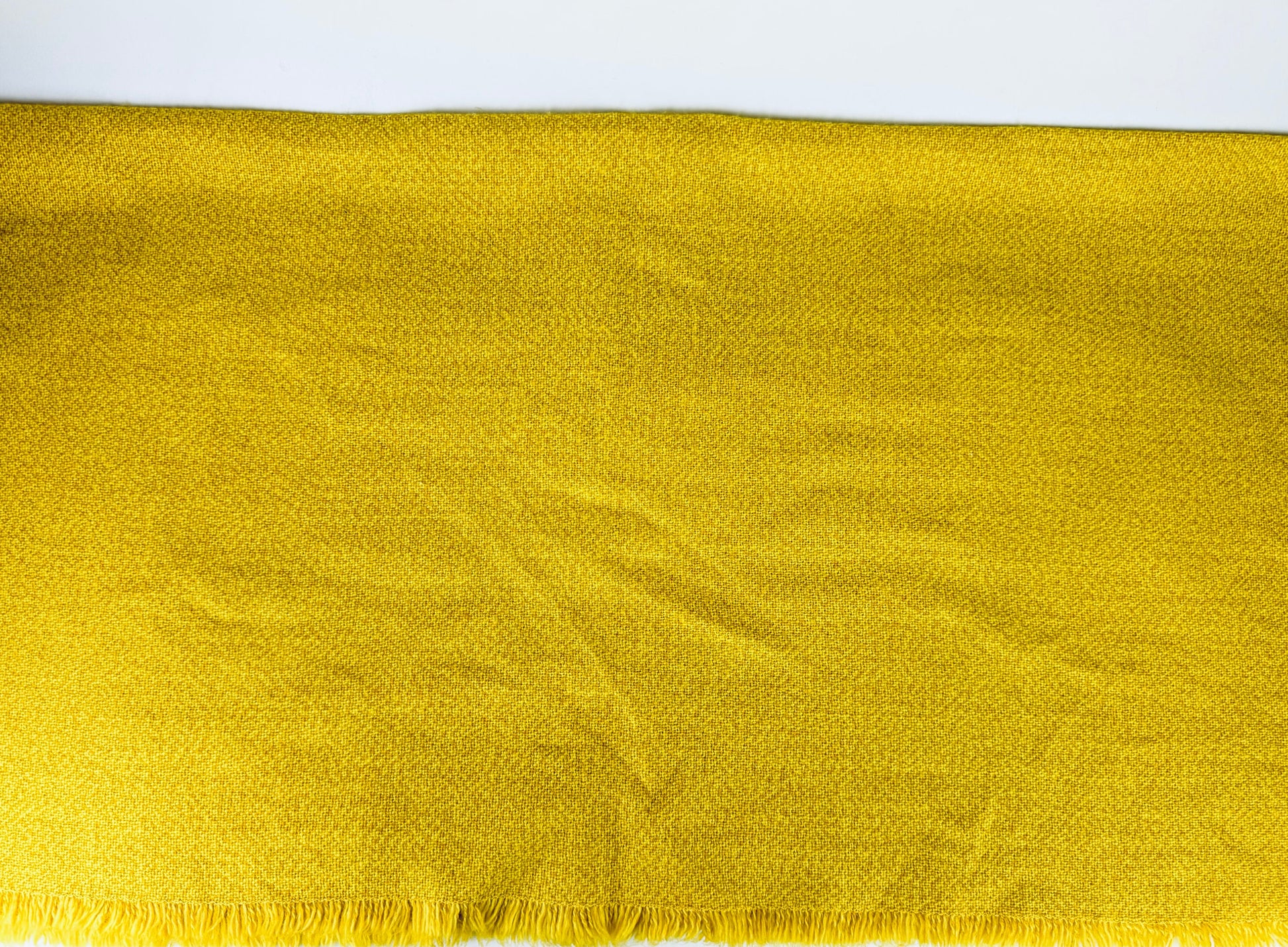 Product image for 'vintage yellow fringe square table cloth 38 x 38' (view 46ce47)