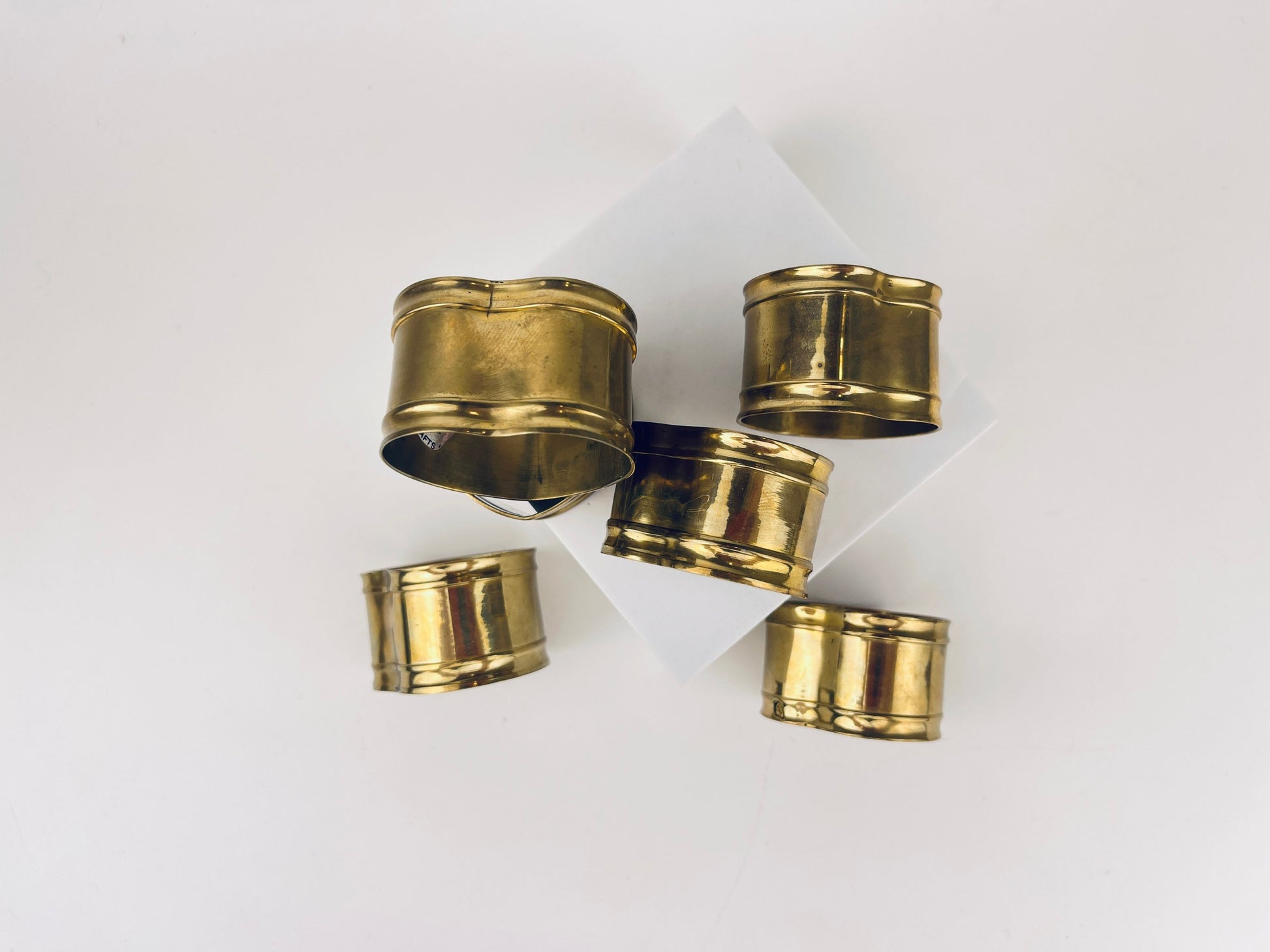 Product image for 'vintage brass heart shaped napkin ring holders set of six 6 attractive aged patina' (view 11cd9e)