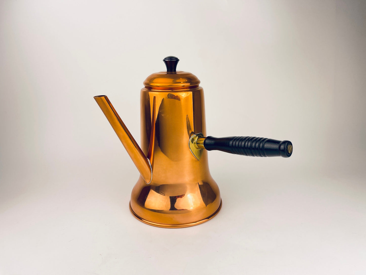 Product image for 'vintage mcm coppercraft guild copper coffee tea chocolate kettle made in usa' (view 8ea01e)