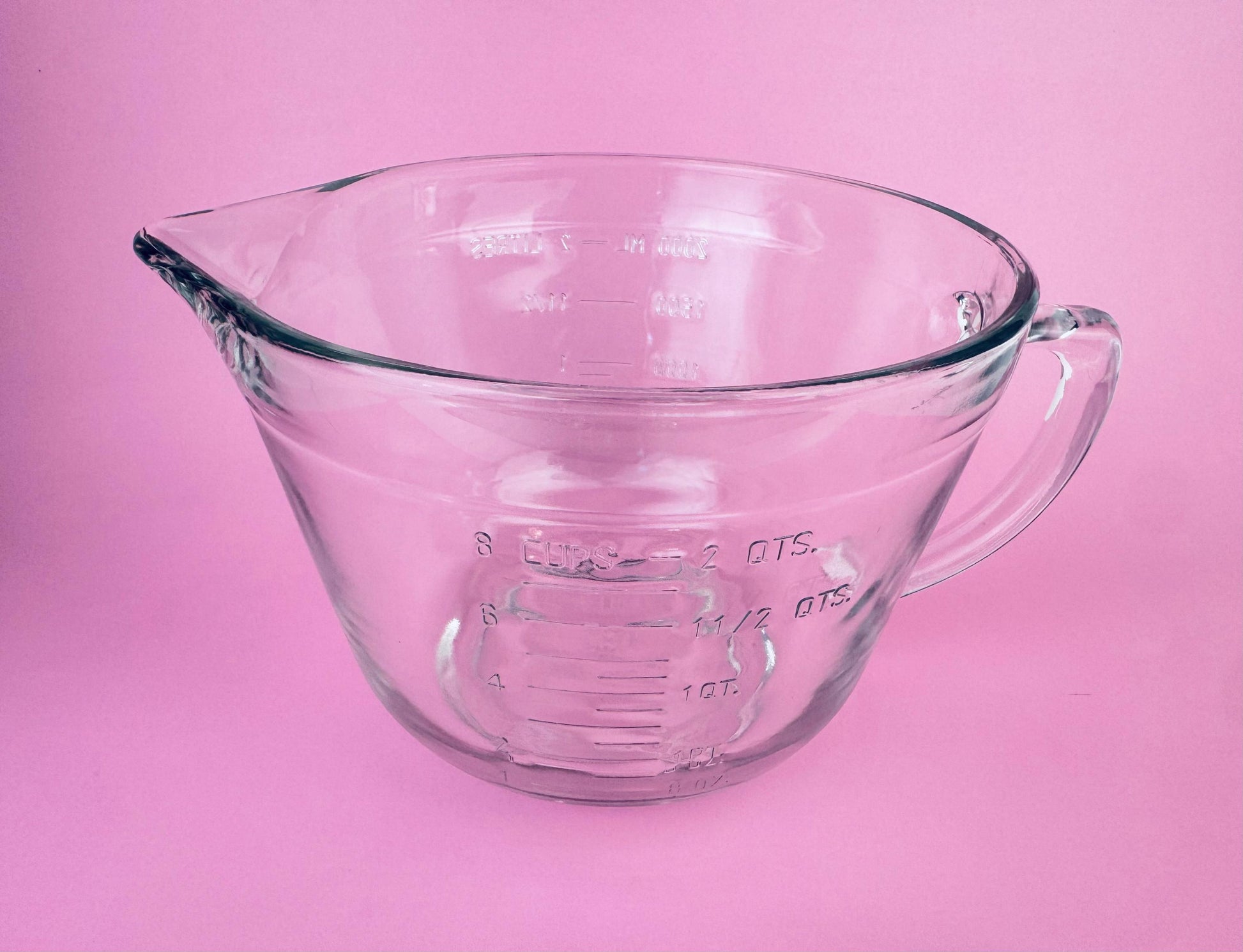 Product image for 'vintage anchor hocking measuring cup batter bowl 8 cup 2 litre metric imperial made in usa' (view d67d18)