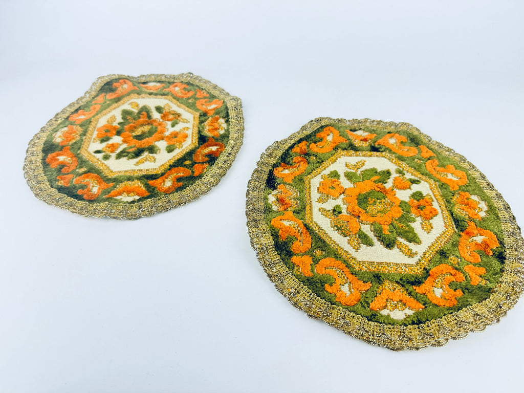 Product image for 'vintage round floral dressing table mats doilies set of three 3 metallic lace trim made in belgium' (view 87e00a)