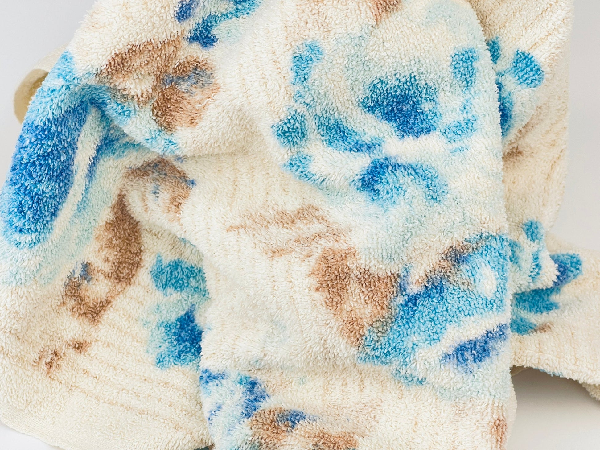 Product image for 'vintage blue floral fringe bath towel' (view ff5ce1)
