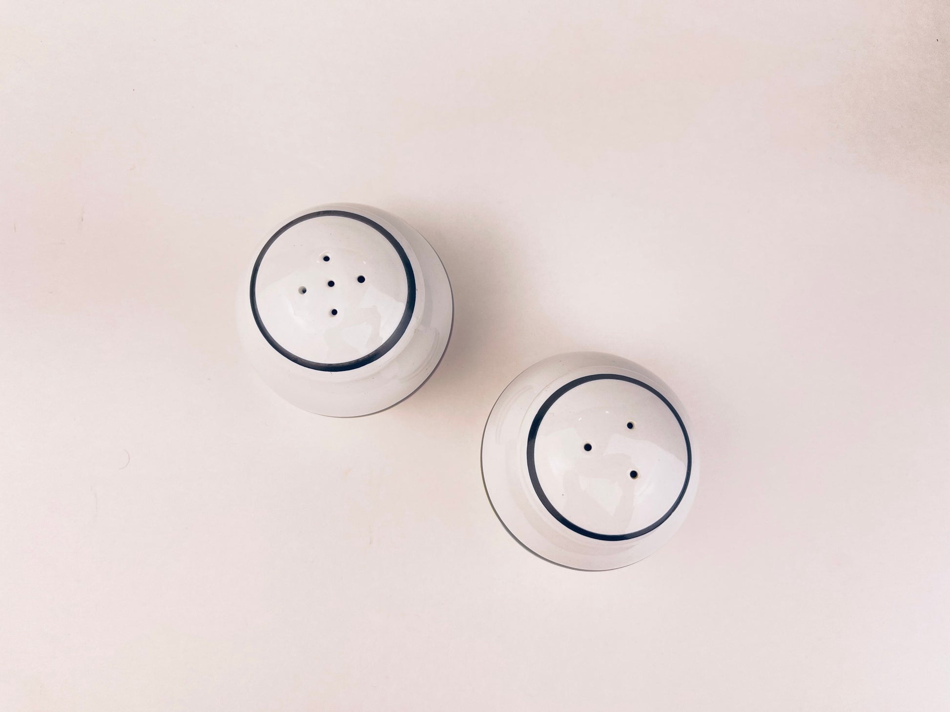 Product image for 'vintage 80s style pastel striped ceramic salt pepper shakers' (view 40cf80)