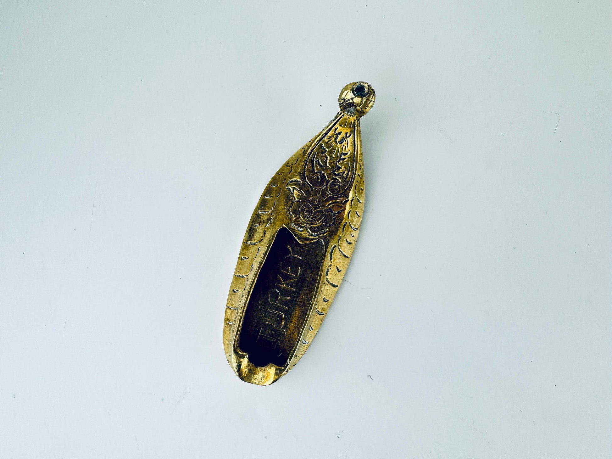 Product image for 'vintage etched brass slipper ashtray attractive aged metal patina made in turkey' (view 8dd205)