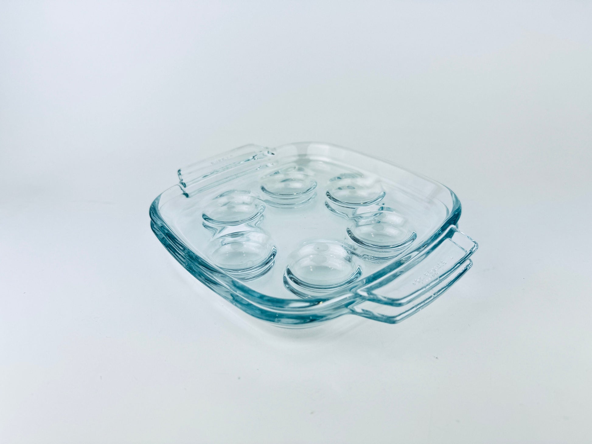 Product image for 'vintage pyrex clear glass escargot snail devilled egg plates 473 set of two 2 made in france' (view 38f396)