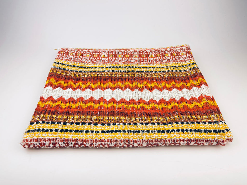 Product image for 'vintage groovy daisy flower power thick woven cotton polyester blend fabric' (view 6c6bb1)