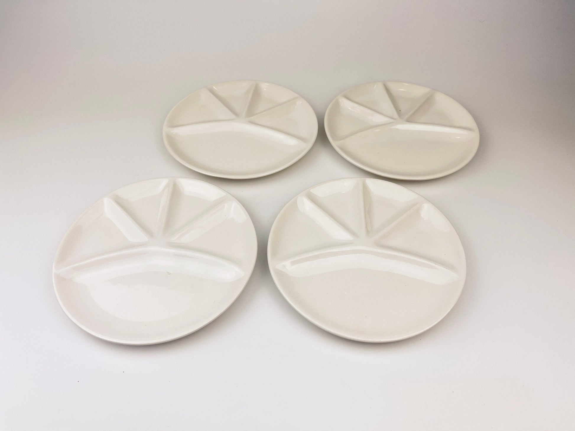 Product image for 'vintage 1970s white glazed ceramic fondue sushi plates set of 4' (view dceed7)