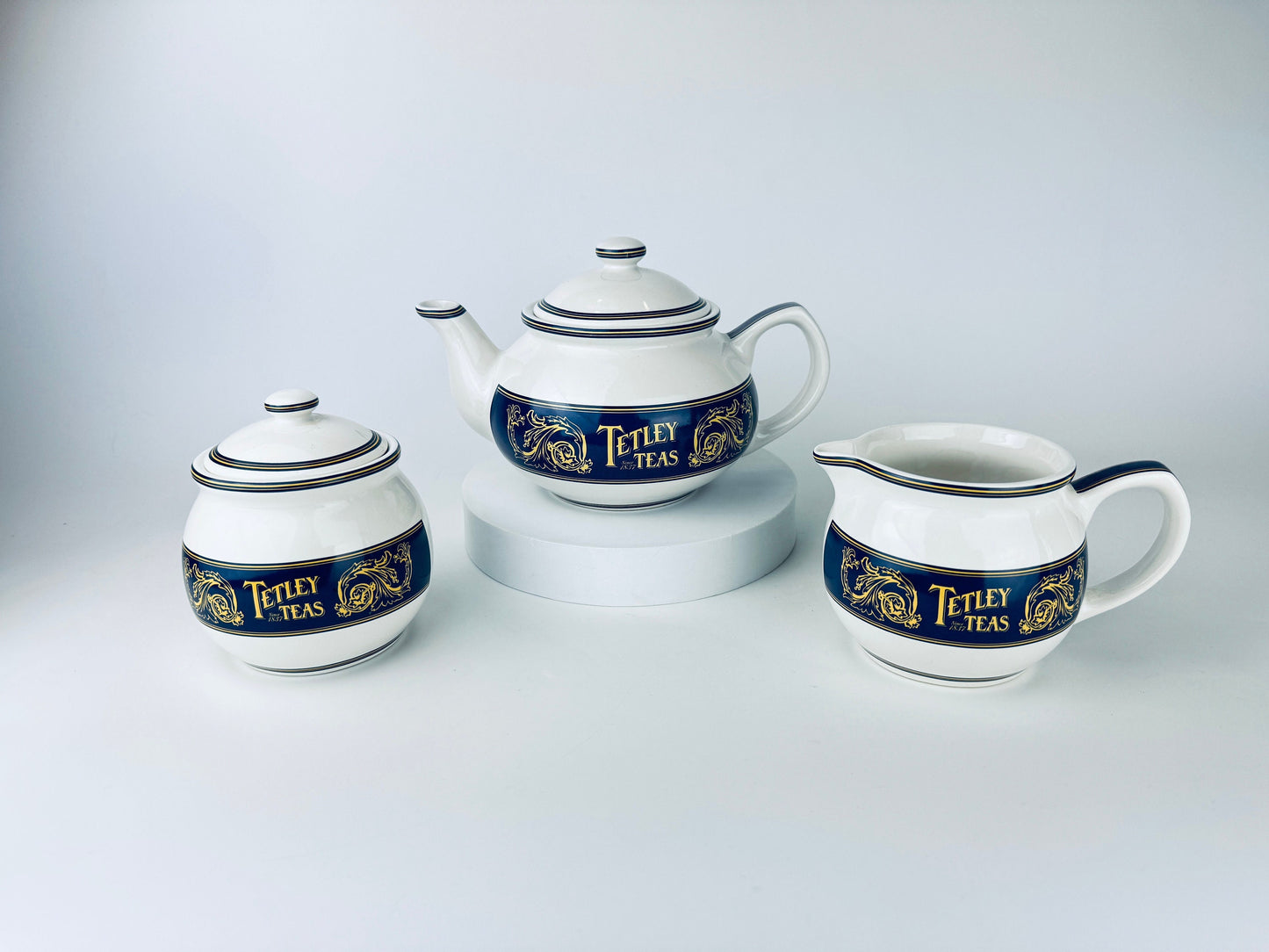 Product image for 'vintage tetley teas kettle teapot set since 1837 made by kilncraft in england promotional tea gift item' (view afec55)