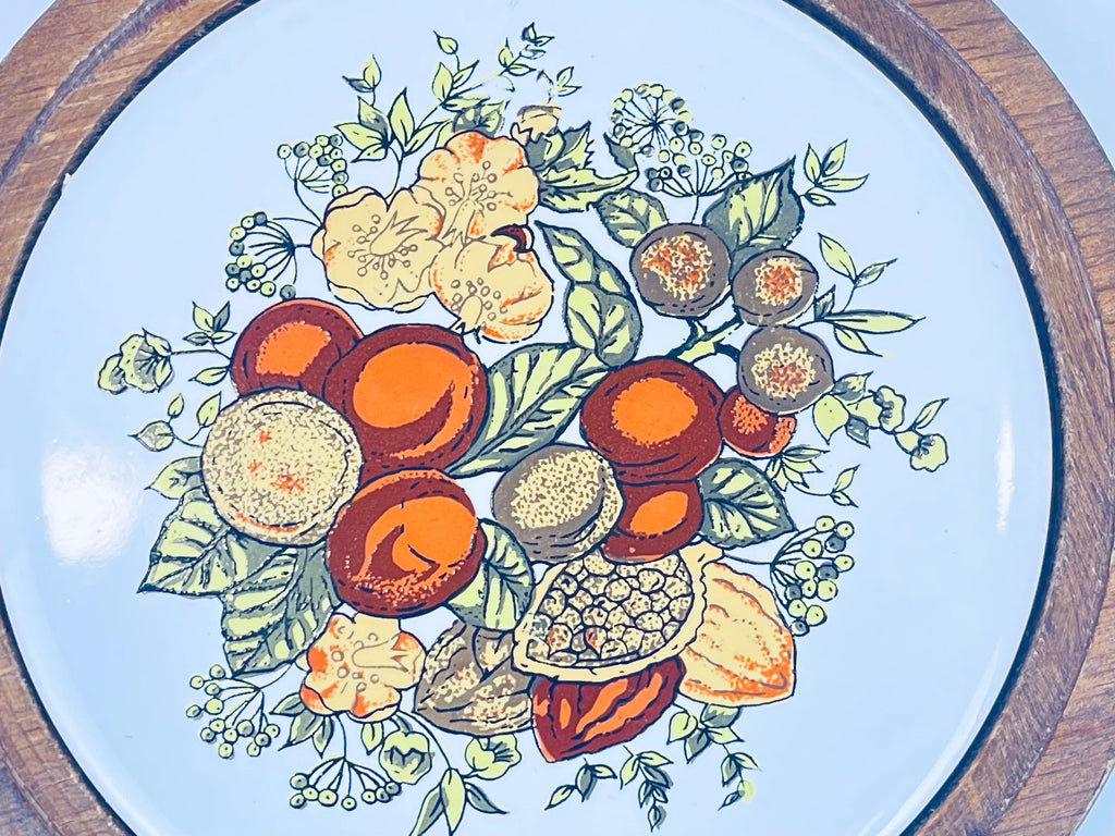 Product image for 'vintage goodwood cheese cloche charcuterie cracker dome server 60s ceramic tile with berry nut flower pattern plastic dome' (view 86a990)