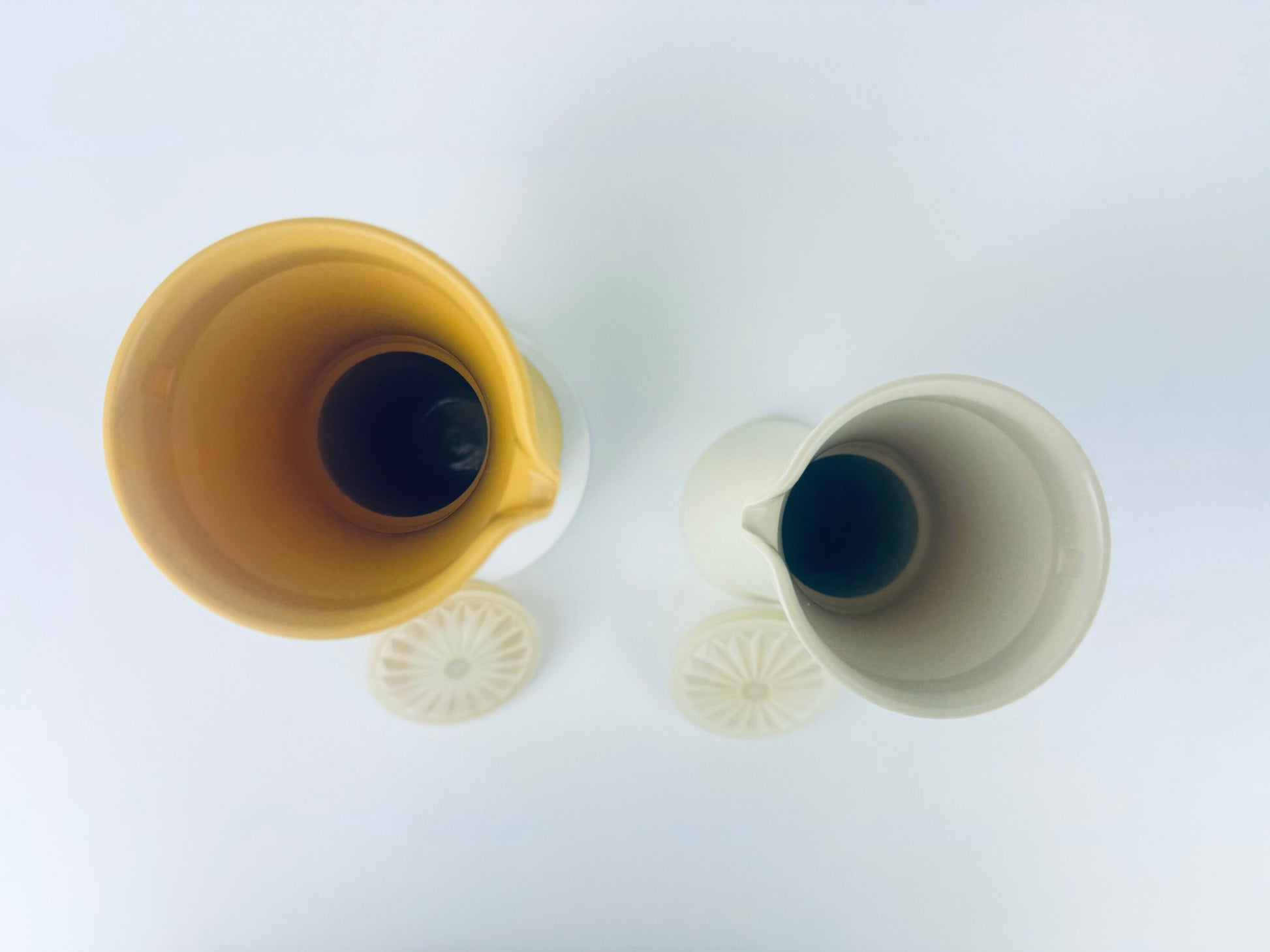 Product image for 'vintage plastic tupperware dressing cruet set of two 2 harvest gold almond colour made in canada' (view 4c5954)