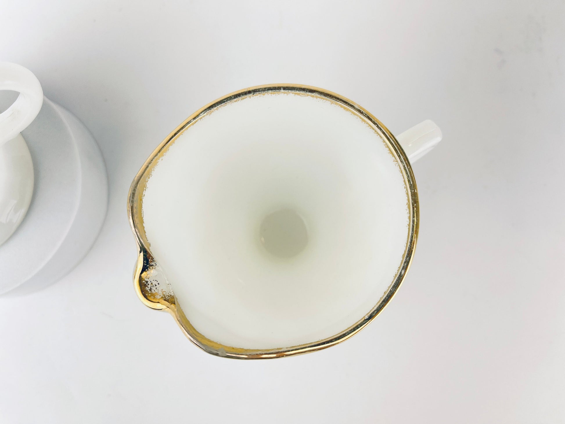 Product image for 'vintage fire king white gold gilt rim milk glass cream sugar bowl made in usa' (view aad569)
