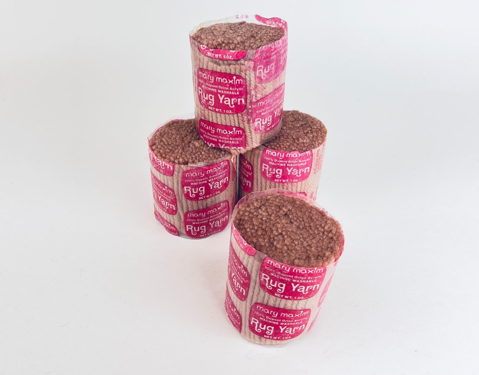 Product image for 'vintage mauve rug yarn mary maxim 100 dupont orion acrylic machine wash 360 pieces 2 5 or 6 5 cm long net weight 1 oz' (view 3c0086)
