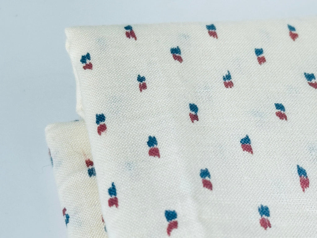 Product image for 'vintage 1980s beige pink blue abstract print fabric 40 x 44' (view 985109)