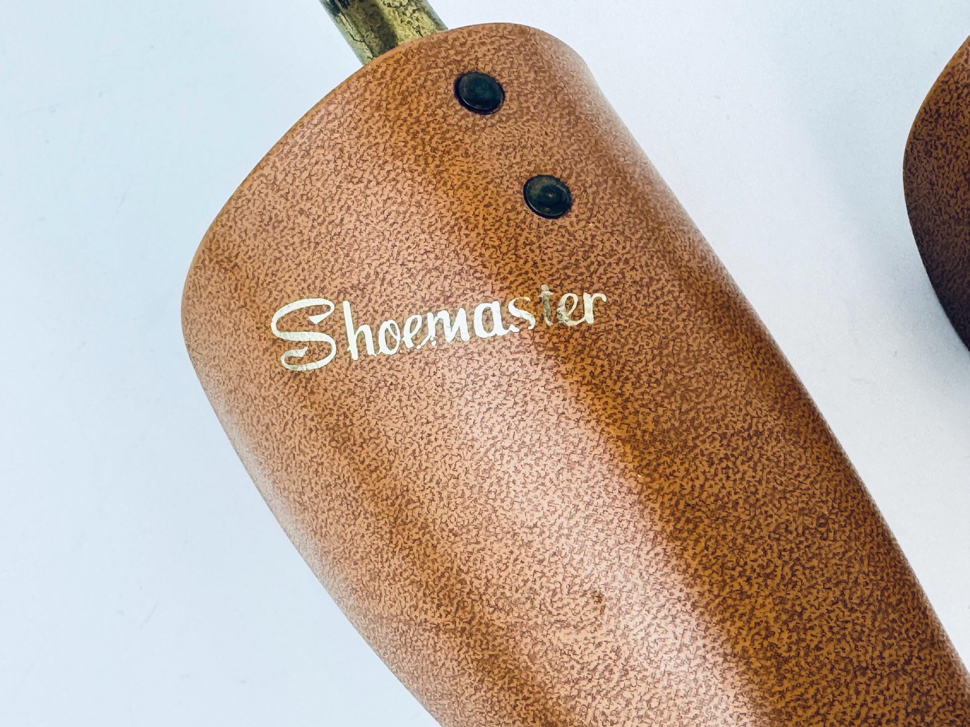Product image for 'vintage shoemaster faux brown leather shoe trees set of 2' (view 639e1c)