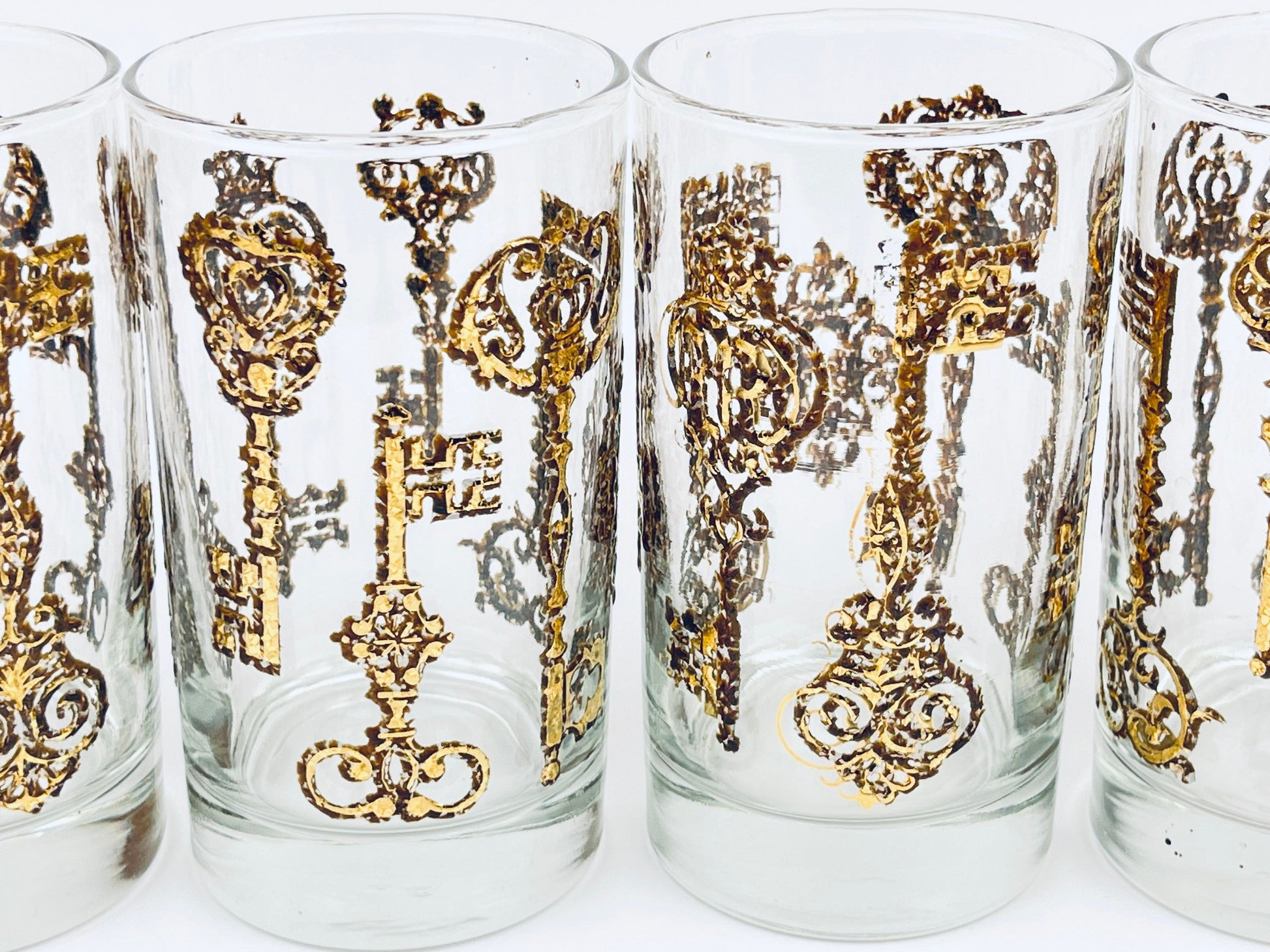 Product image for 'vintage libbey golden embossed skeleton key glasses set of four 4' (view b7833a)