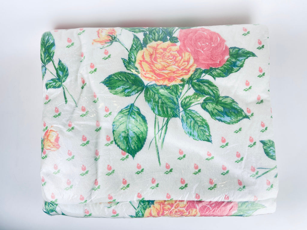 Product image for 'vintage beacon pink floral pattern double full blanket 72 x 90 pink satin ribbon trim nos new old stock made in usa' (view 29900b)