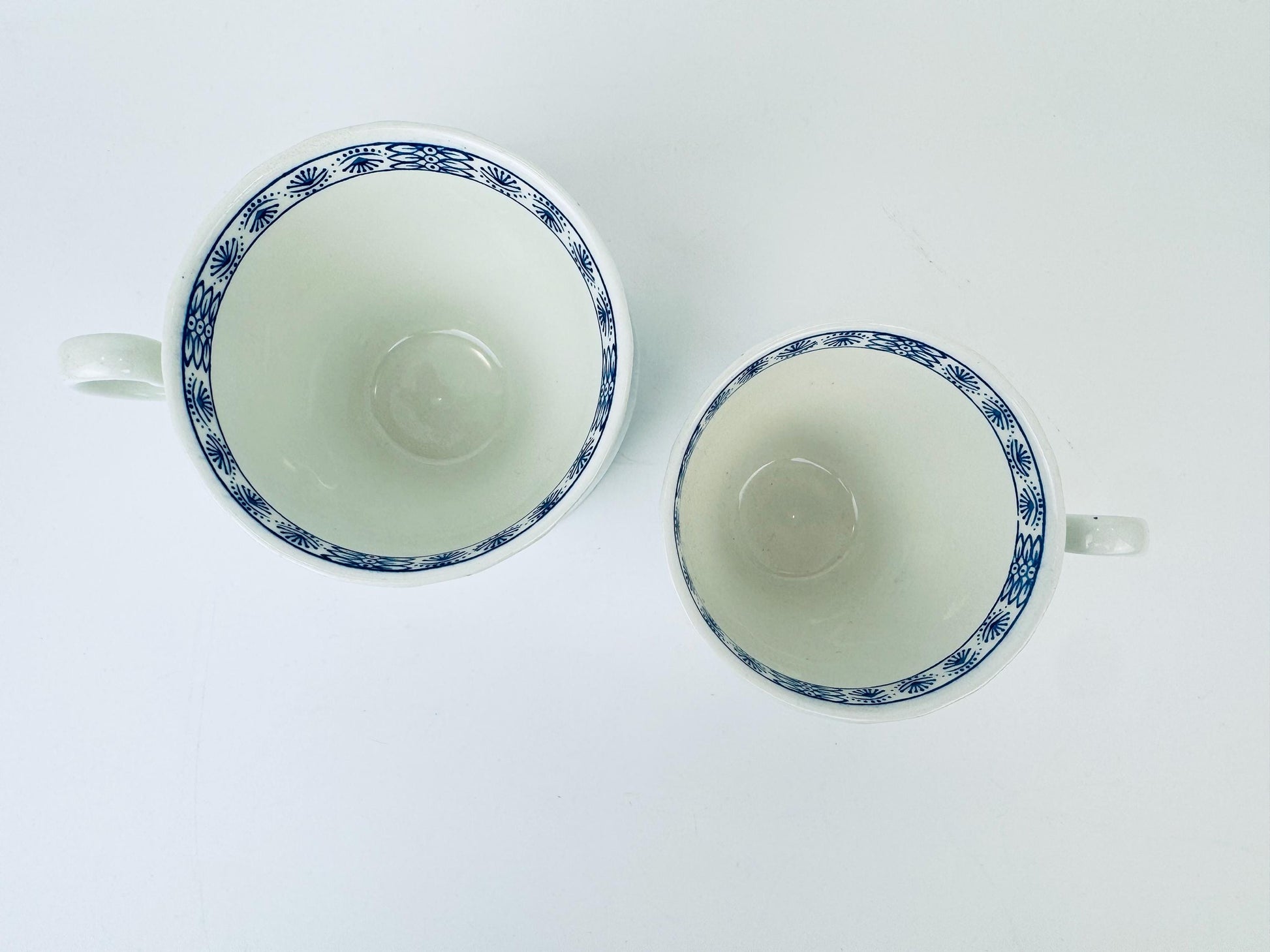 Product image for 'vintage white blue classic blue nordic pattern english ironstone plate saucer cup replacement made in england sold separately' (view 43b7a8)