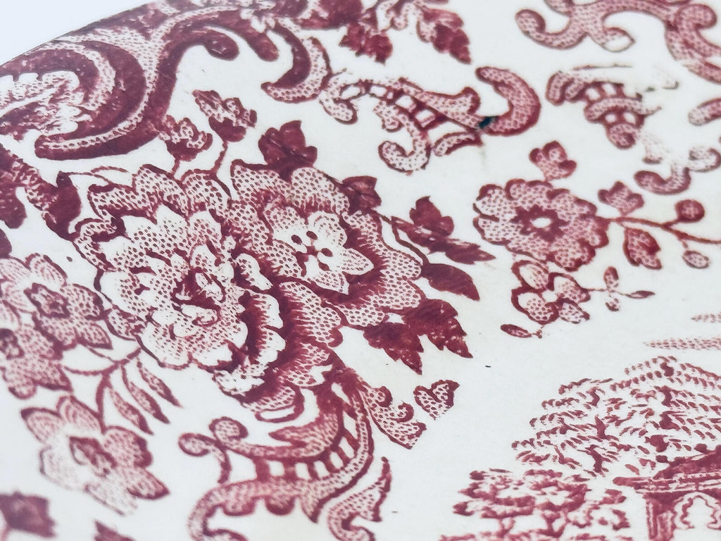 Product image for 'vintage 1940s la cartuja de sevilla pickman red transferware plates spanish earthenware serving display plates sold separately' (view bed30c)