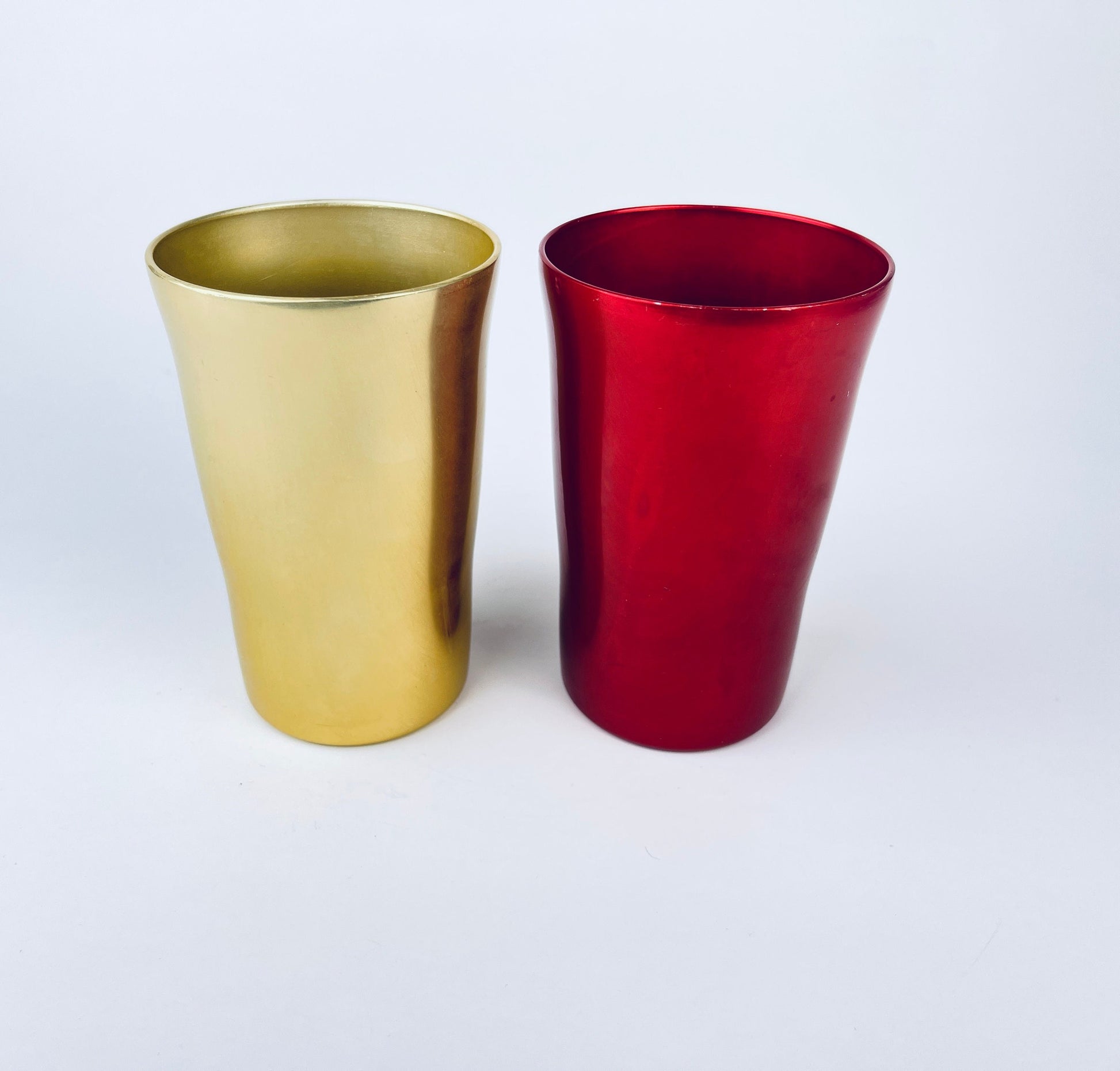 Product image for 'vintage red gold aluminum metal drinking glasses tumbler stafford industries set of two 2' (view b98346)