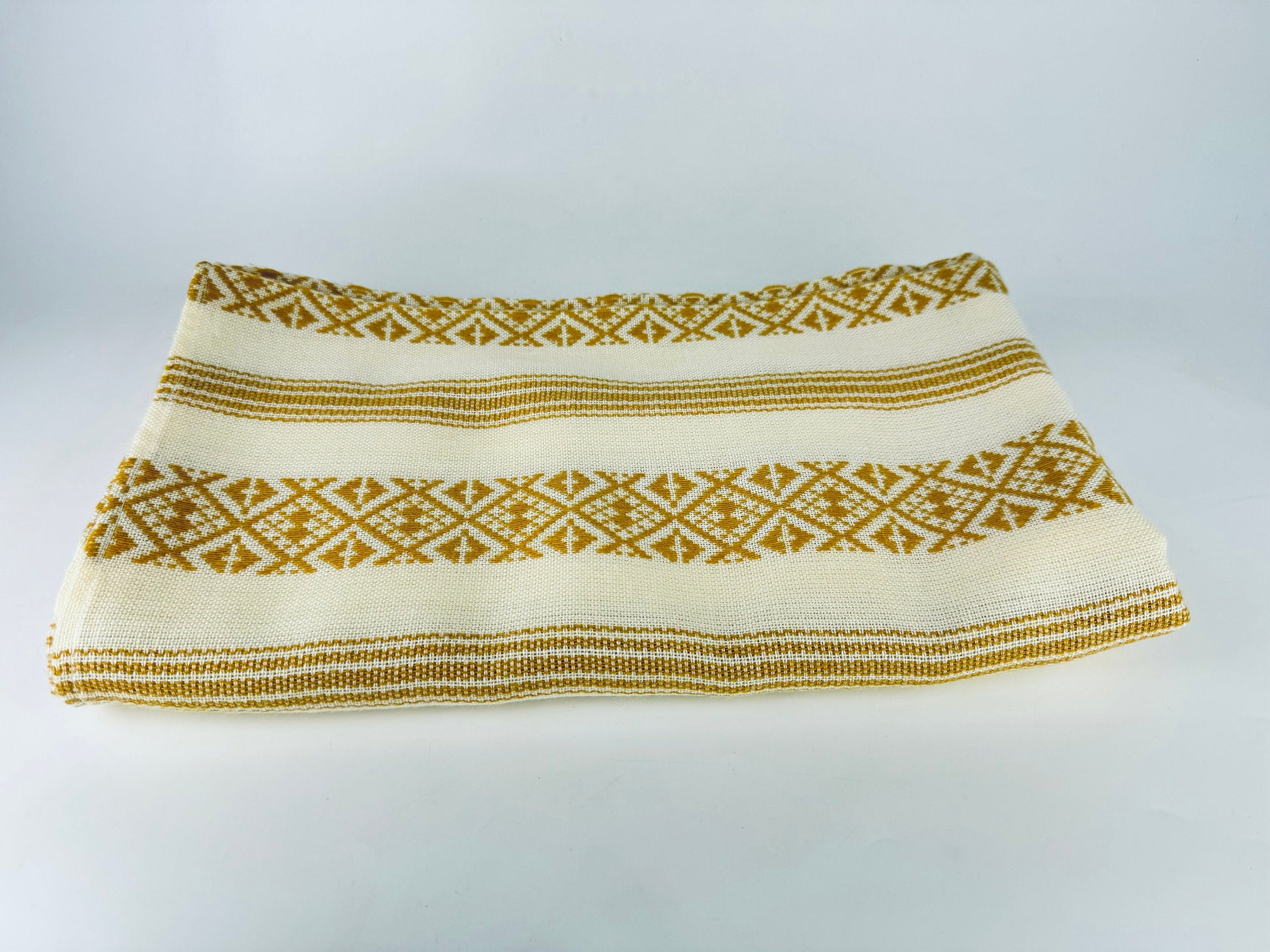 Product image for 'vintage 1970s thick woven beige brown geometric print tablecloth 54 x 61' (view f563ae)
