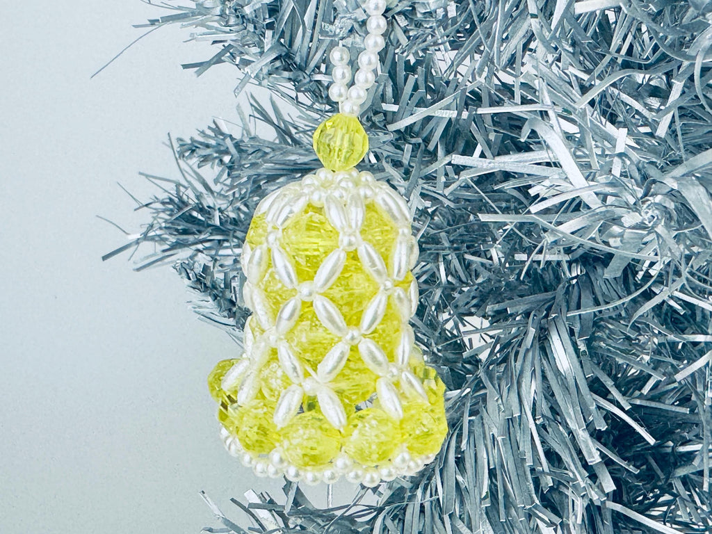 Product image for 'vintage handmade beaded bell christmas tree ornaments set of five 5' (view dc31b9)