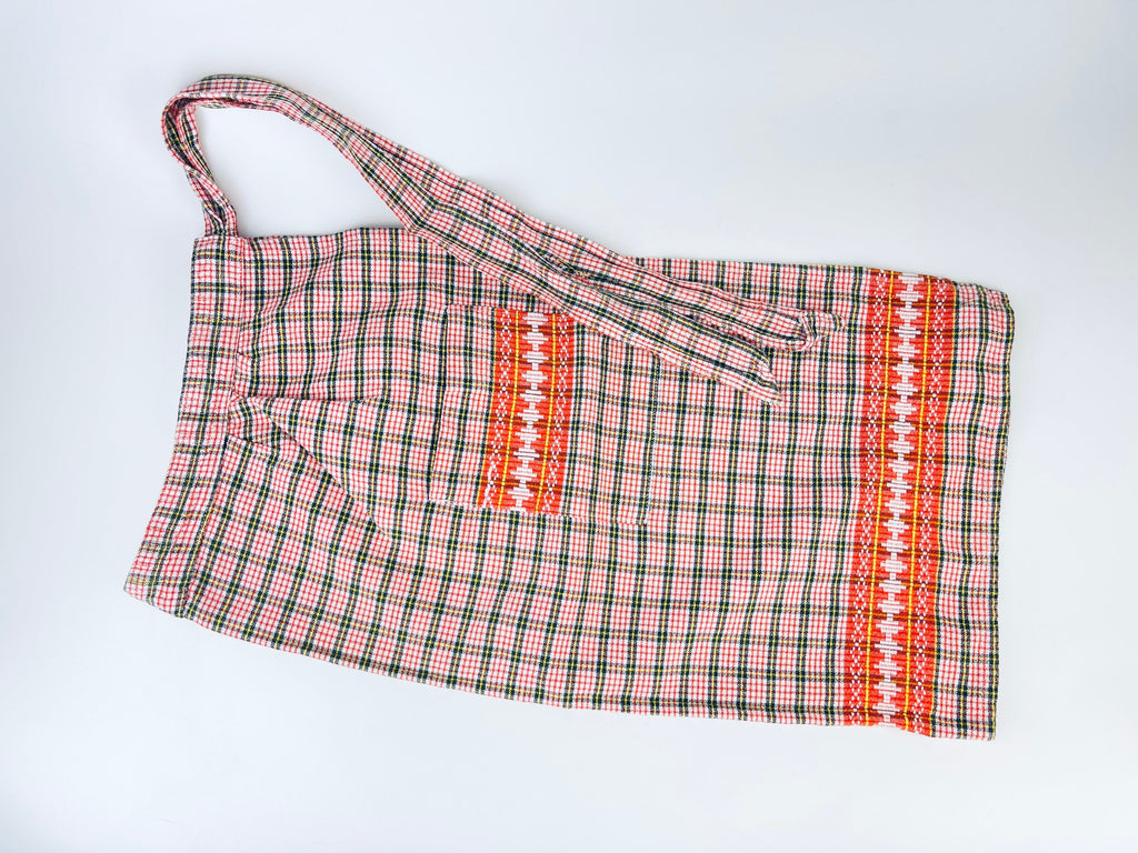 Product image for 'vintage red white plaid dual pocket waist apron' (view 532208)