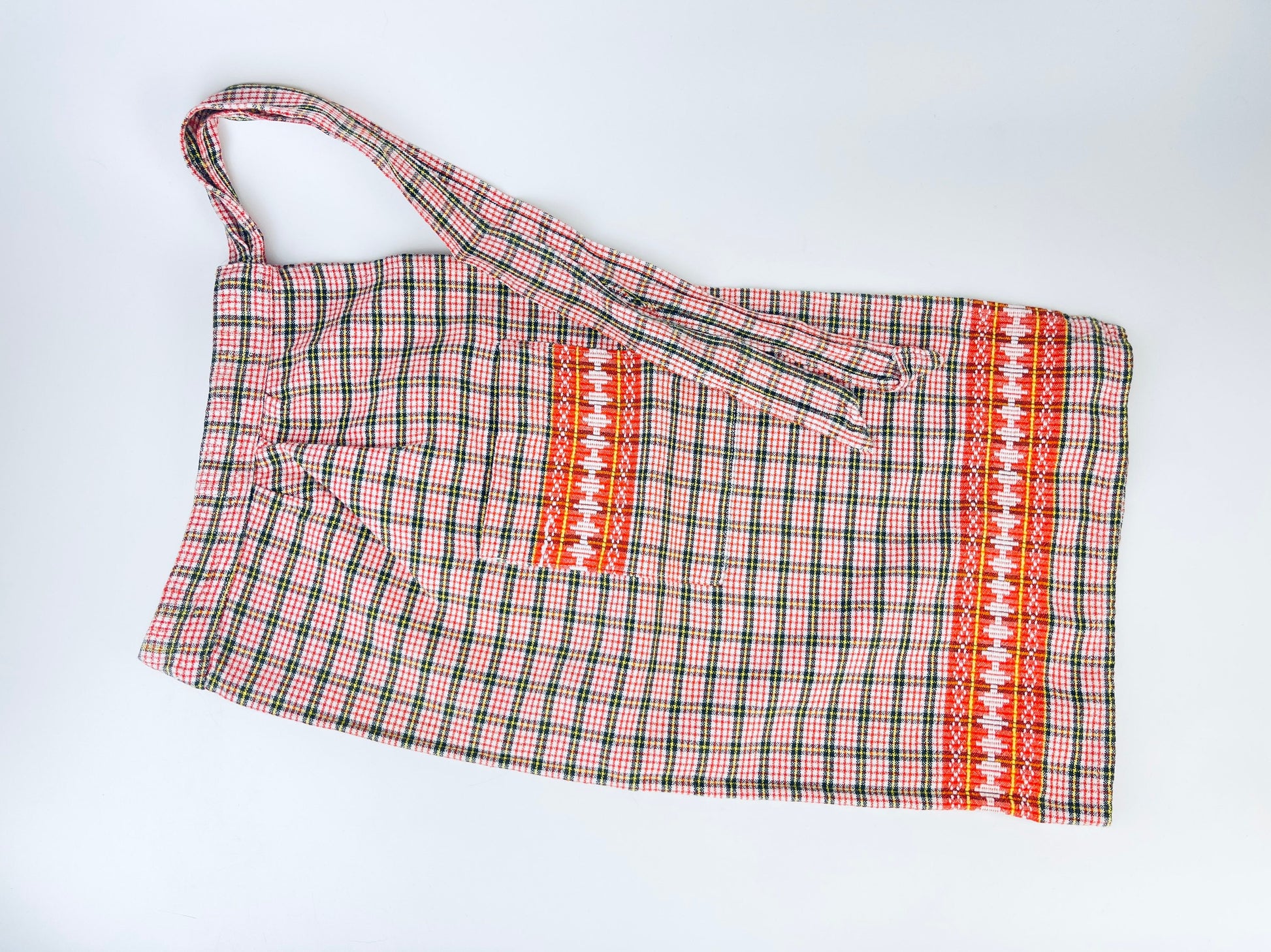 Product image for 'vintage red white plaid dual pocket waist apron' (view 532208)