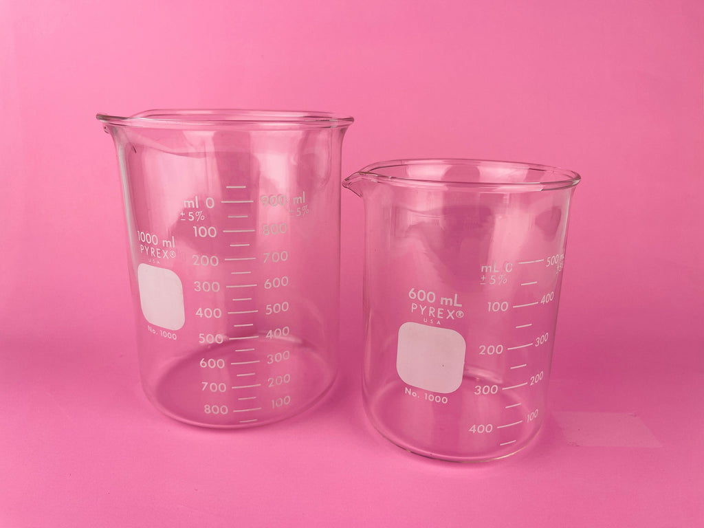 Product image for 'vintage pyrex glass beaker measuring cup no 1000 made in usa metric system 1000 ml 600 ml sold separately' (view 0144ee)
