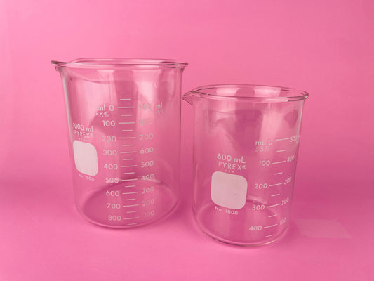 Product image for 'vintage pyrex glass beaker measuring cup no 1000 made in usa metric system 1000 ml 600 ml sold separately' (view 0144ee)