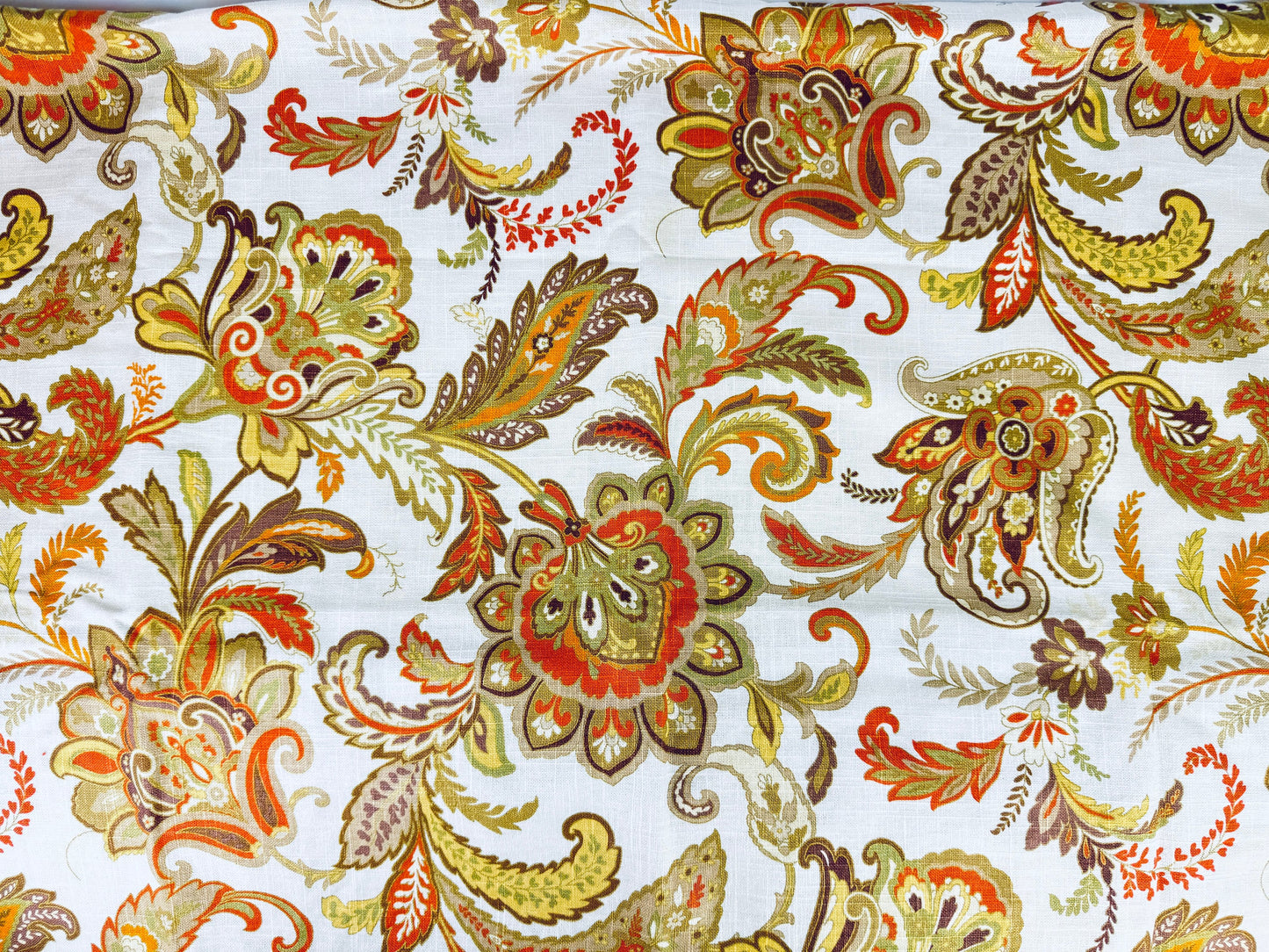 Tissu en lin à imprimé cachemire floral vintage grand format - Par Mill Creek Fabrics - 40" x 54"