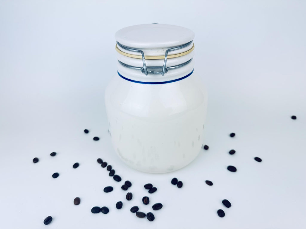 Product image for 'vintage 1990s beige blue ceramic coffee canister airtight countertop jar' (view 99ac88)