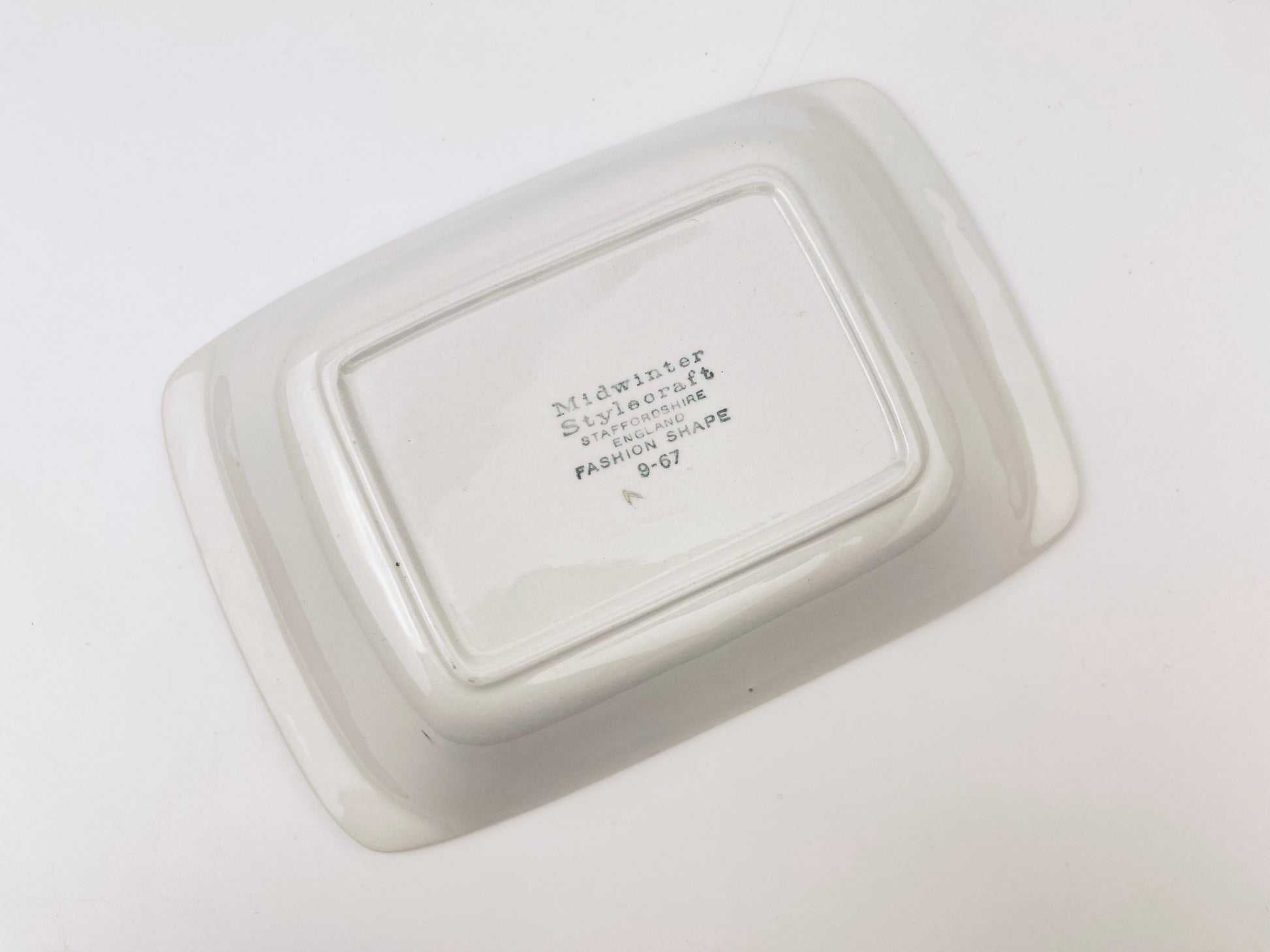 Product image for 'vintage midwinter stylecraft staffordshire england fashion shape candy bowl trinket bowl woodland pond pattern' (view f0f687)