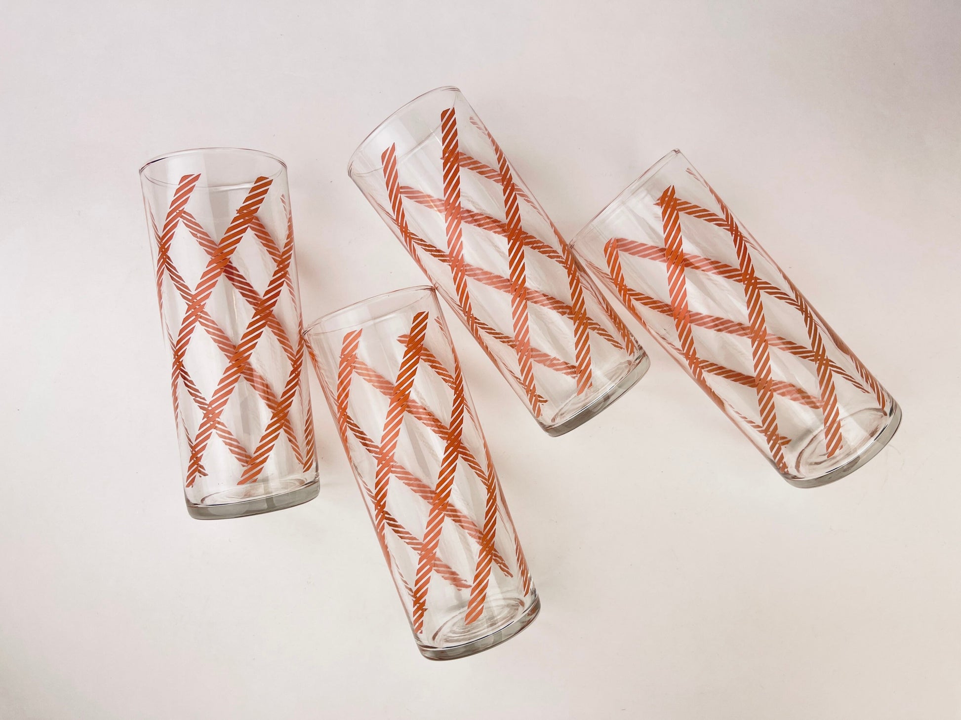 Product image for 'vintage pink chain pattern tall water glasses set of four 4' (view fb03de)