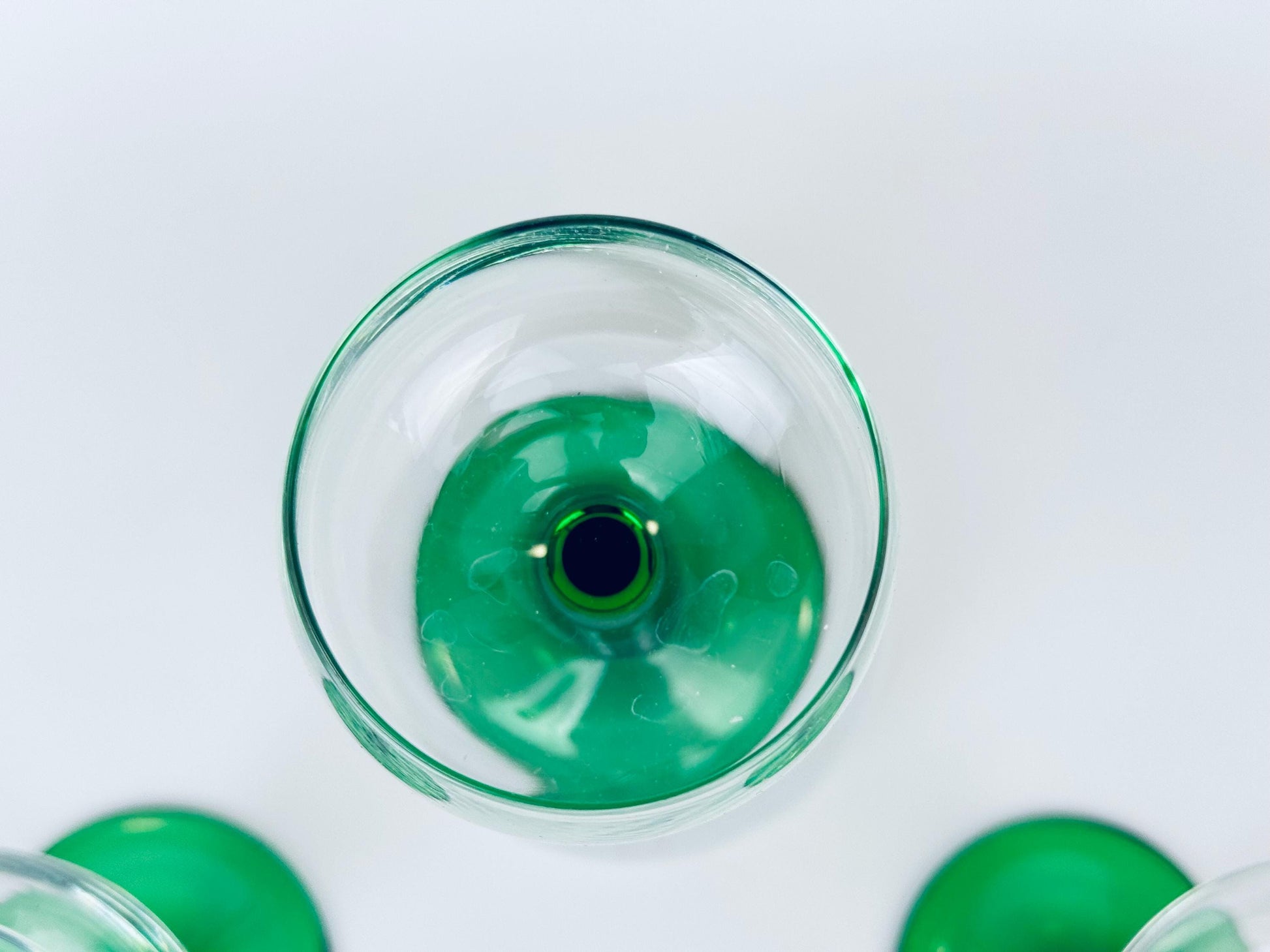 Product image for 'vintage luminarc emerald green stem wine glasses set of 3' (view 64e487)