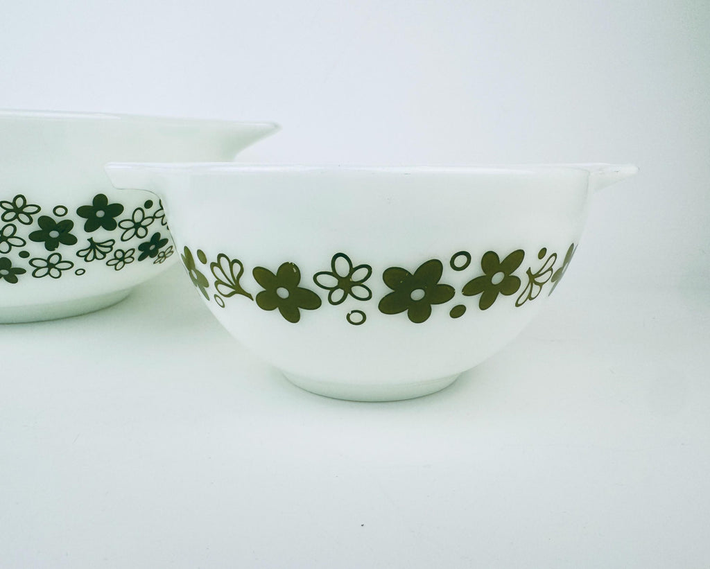 Product image for 'vintage spring blossom pyrex cinderella casserole bowls sold separately' (view e6949d)