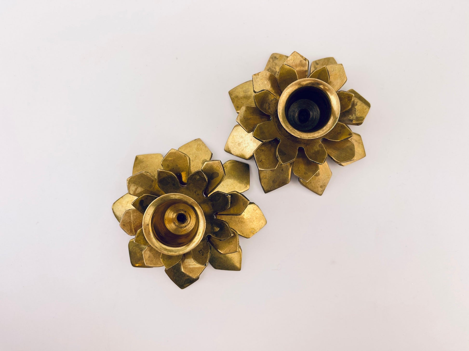 Product image for 'vintage solid brass floral candle holders set of two 2' (view 4d1d40)