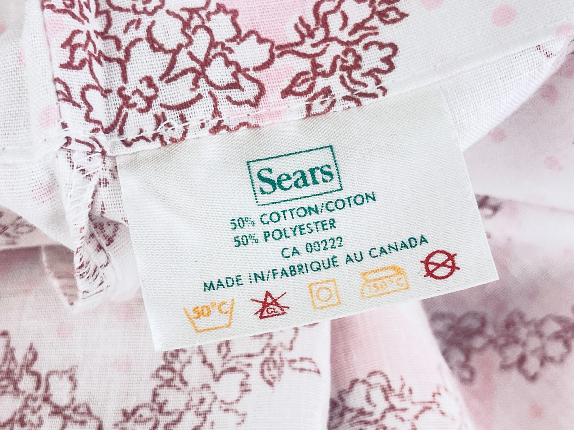 Product image for 'vintage sears queen pink floral pillow covers set of two 2 made in canada' (view f996b2)