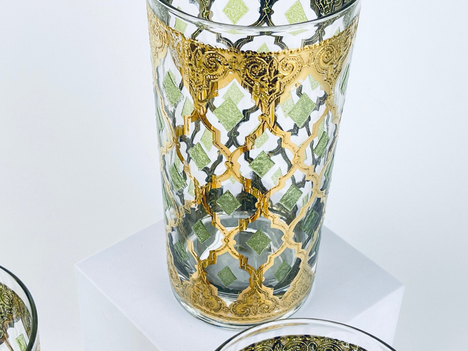 Product image for 'vintage culver tyrol valencia 22 kt gold emerald green diamond pattern barware glasses set of five 5 barware gift' (view c87ab5)