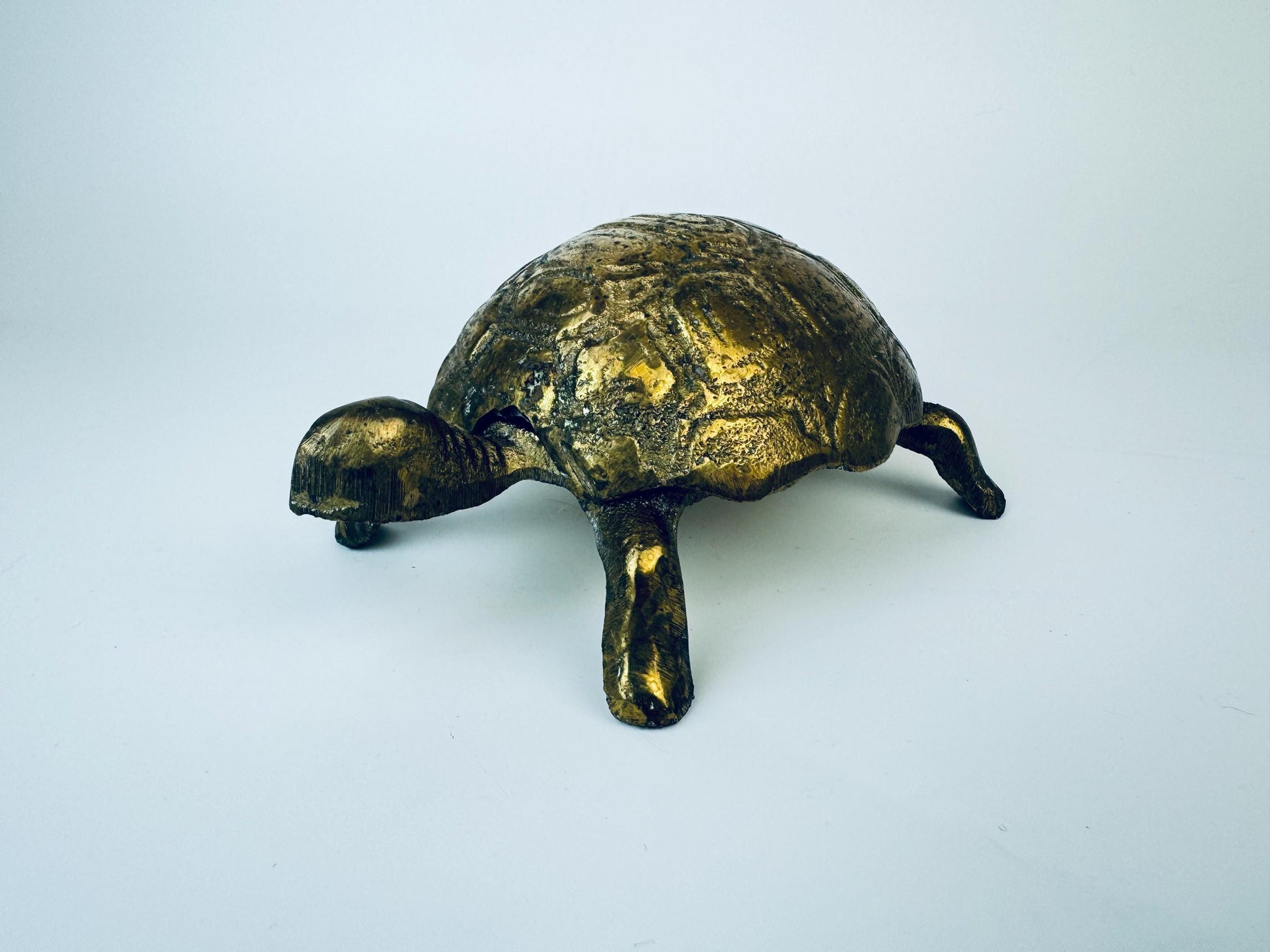 Product image for 'vintage solid brass turtle lidded trinket dish ashtray attractive aged metal patina' (view eea062)