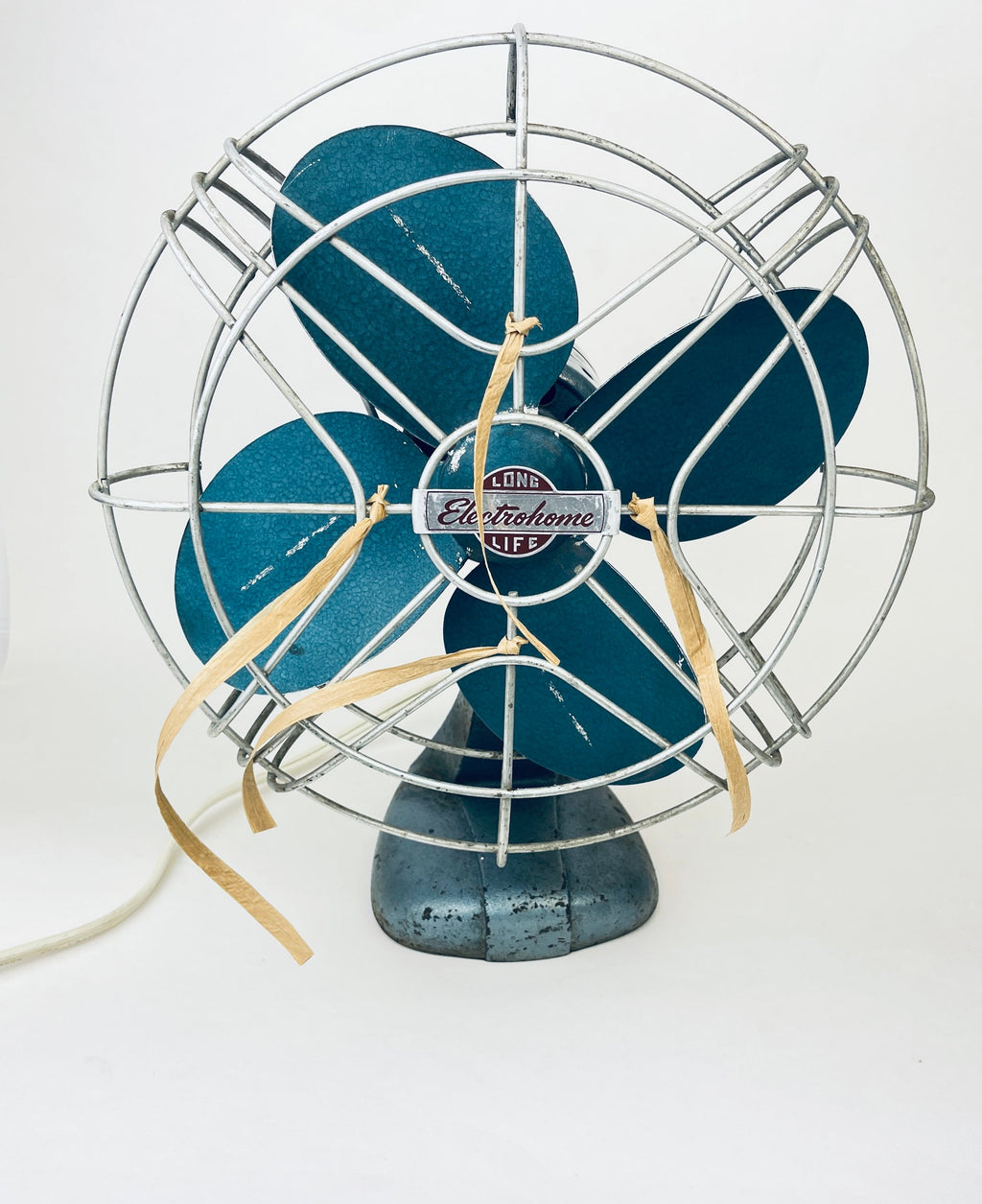 Product image for 'vintage electrohome long life 11 cage fan rustic industrial decor attractive aged metal patina model 511060h3 dominion electrohome' (view a017ec)