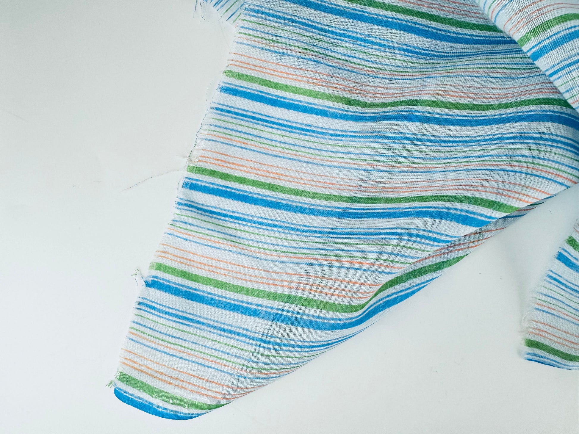 Product image for 'vintage blue green pink striped fabric material 45 x 92' (view d34cb0)