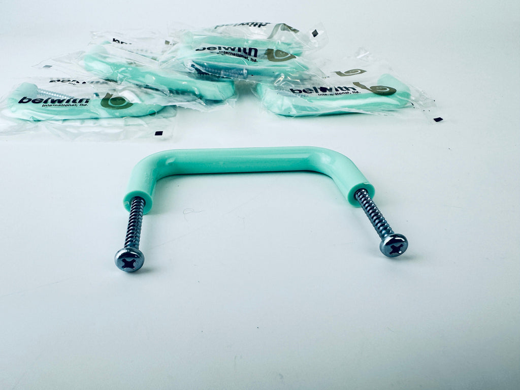 Product image for 'vintage 1980 1990s teal plastic horizontal pull drawer knob hardware new old stock nos made in japan sold individually' (view 21367a)