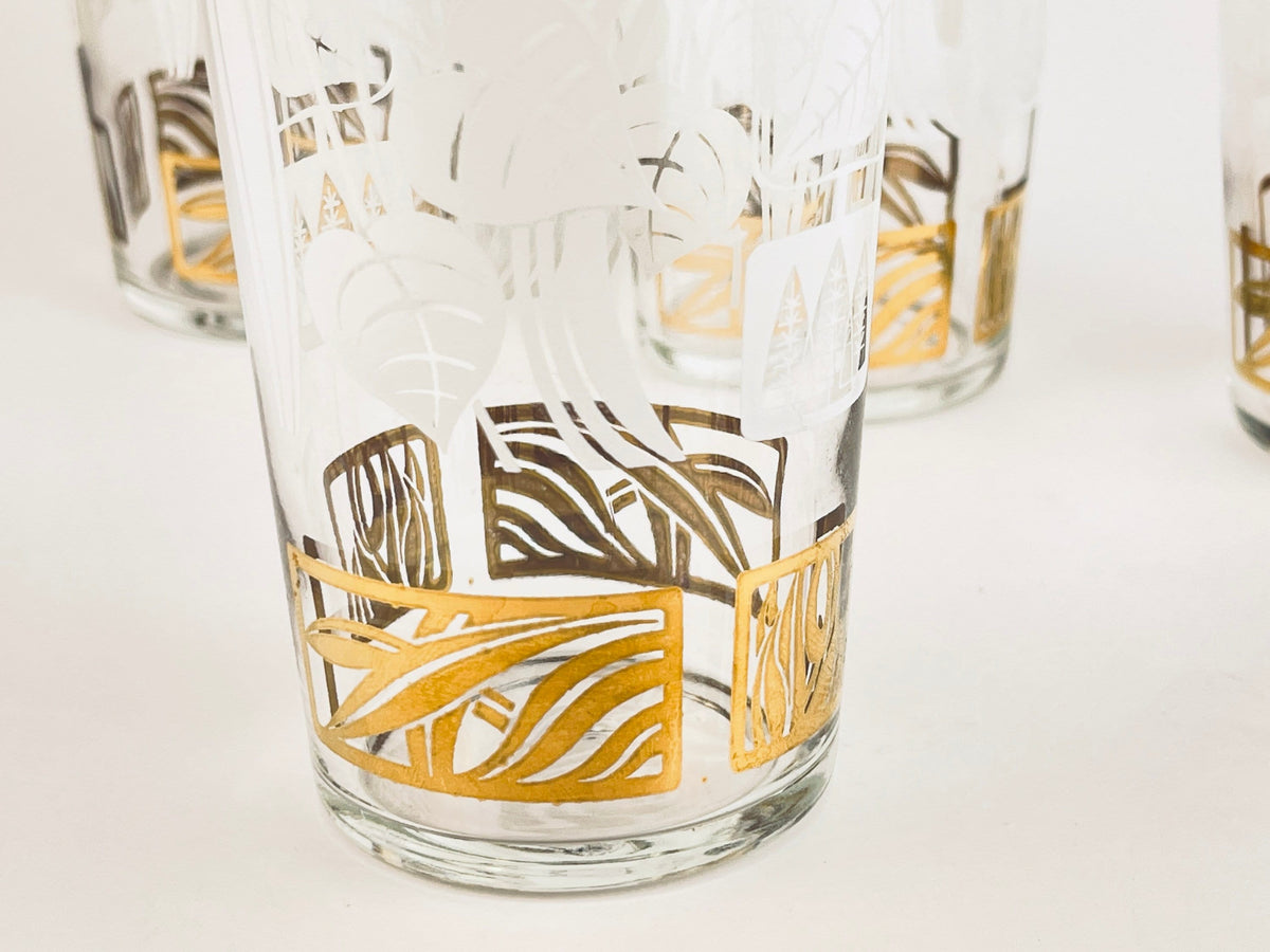 Product image for 'vintage mcm leaf pattern glass set of four 4 dominion glass company made in canada' (view 25ac25)