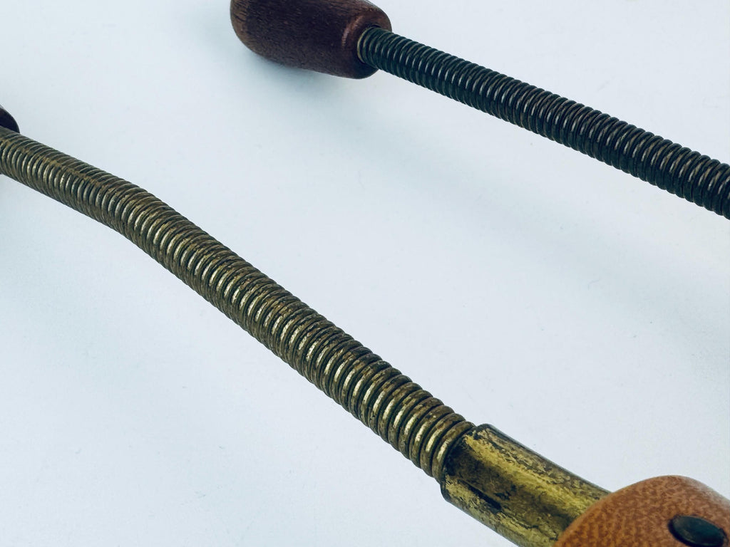 Product image for 'vintage shoemaster faux brown leather shoe trees set of 2' (view cf3780)
