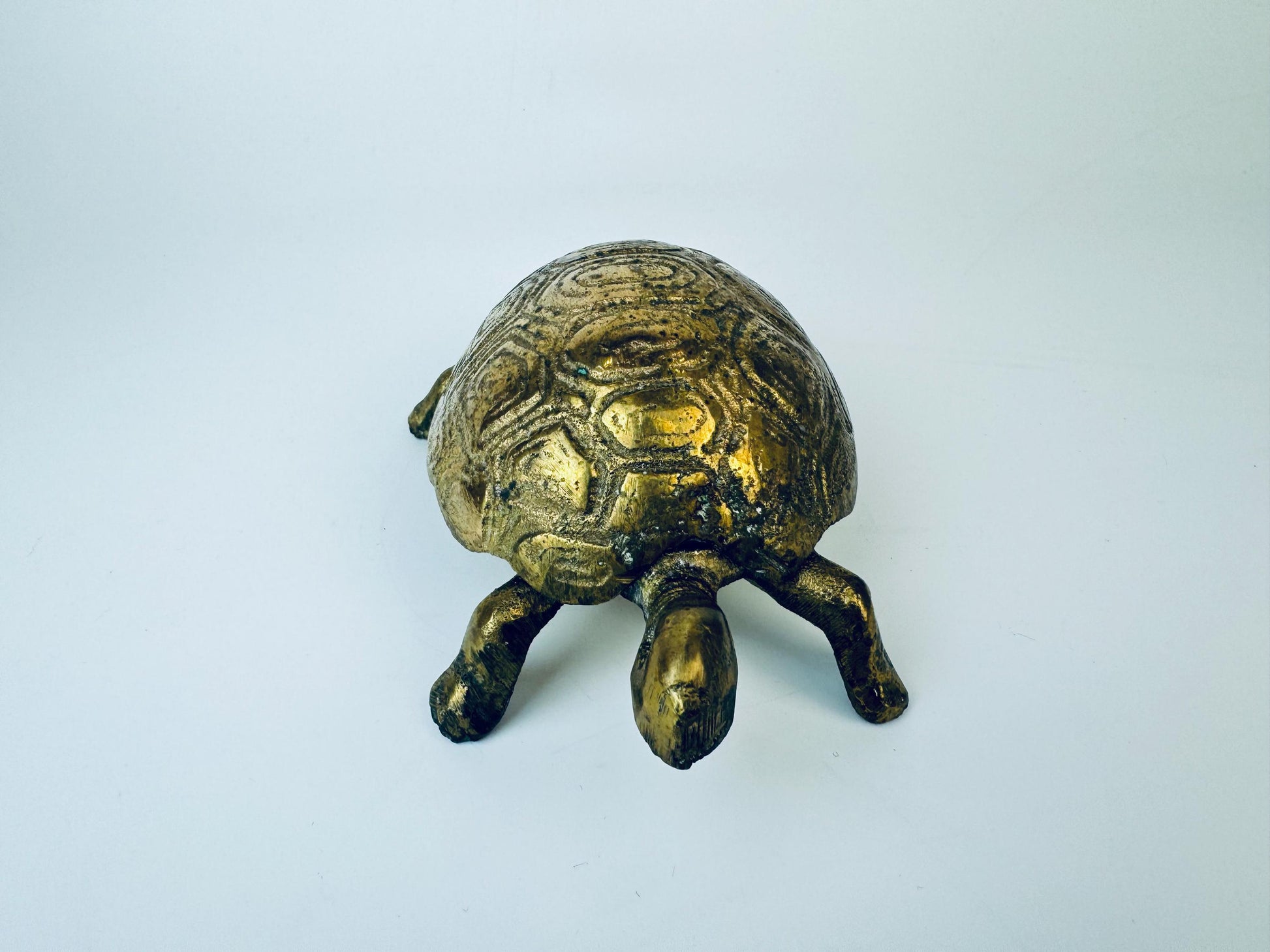Product image for 'vintage solid brass turtle lidded trinket dish ashtray attractive aged metal patina' (view 93e374)